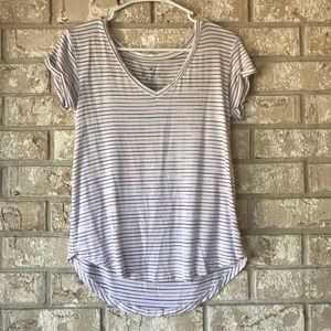 XS, tee shirt from American Eagle. Soft and sexy